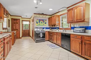 586 Northwoods Country, Tarboro, NC 27886 - Photo 8