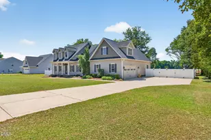 514 S Lincoln St, Benson, NC 27504 - Photo 4