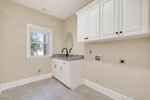 514 S Lincoln St, Benson, NC 27504 - Photo 36