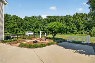 923 White Memorial Church Rd, Willow Springs, NC 27592 - Photo 38