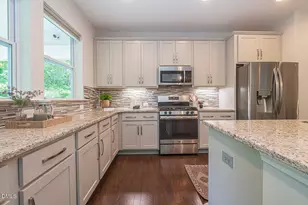 103 Medfield Ct, Chapel Hill, NC 27517 - Photo 8