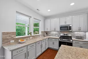 103 Medfield Ct, Chapel Hill, NC 27517 - Photo 8