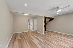 220 Elizabeth St, Chapel Hill, NC 27514 - Photo 4