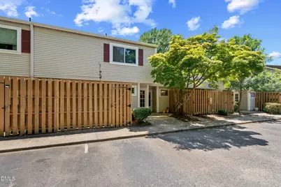 220 Elizabeth Street #Apt C10, Chapel Hill, NC 27514 - Photo 2