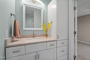 220 Elizabeth St, Chapel Hill, NC 27514 - Photo 16