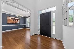 102 Tenbury Wells Dr, Cary, NC 27518 - Photo 2
