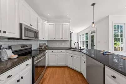 102 Tenbury Wells Drive, Cary, NC 27518 - Photo 10