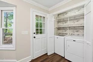 3329 Derbyshire Pl, Raleigh, NC 27604 - Photo 8