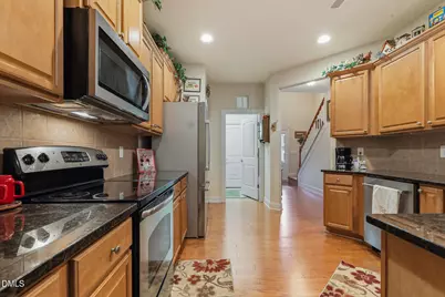 522 Sippihaw Oaks Drive, Fuquay-Varina, NC 27526 - Photo 18