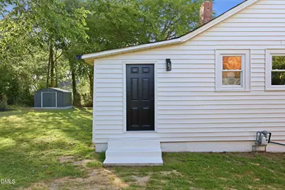 408 E Canary Street, Dunn, NC 28334 - Photo 26