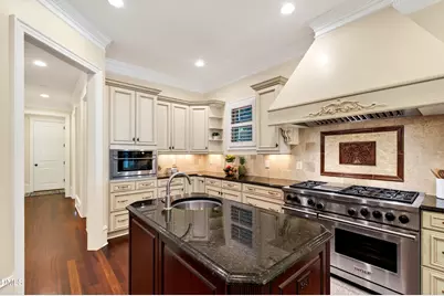 2805 Anderson Drive, Raleigh, NC 27608 - Photo 8