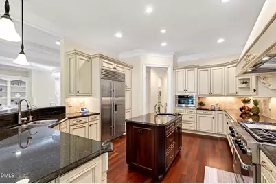 2805 Anderson Drive, Raleigh, NC 27608 - Photo 12
