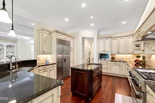 2805 Anderson Dr, Raleigh, NC 27608 - Photo 12