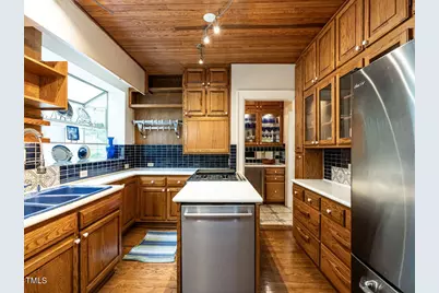 2501 Kenmore Drive, Raleigh, NC 27608 - Photo 22