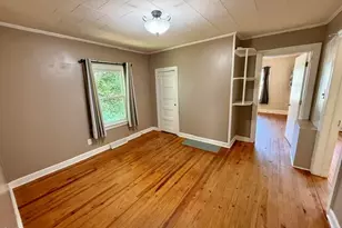 302 Broad St, Roxboro, NC 27573 - Photo 10