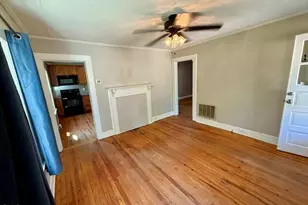 302 Broad St, Roxboro, NC 27573 - Photo 4