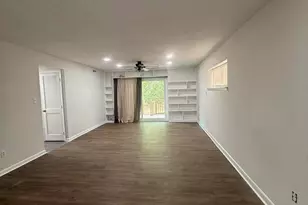 546 Pine Ridge Pl, Raleigh, NC 27609 - Photo 6