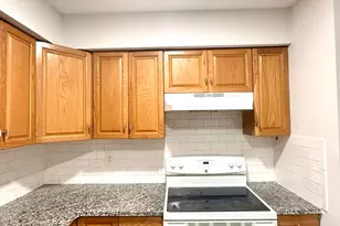 546 Pine Ridge Pl, Raleigh, NC 27609 - Photo 8