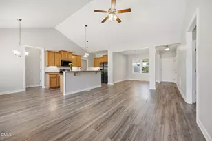 92 poston Ct, Benson, NC 27504 - Photo 4