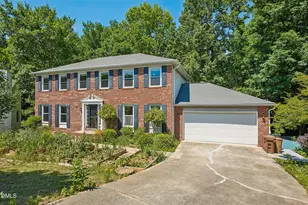 100 Lost Tree Ln, Cary, NC 27513 - Photo 4