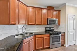 7213 Ladbrooke St, Raleigh, NC 27617 - Photo 12