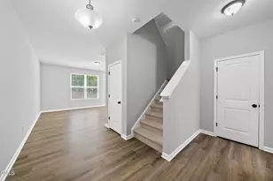2816 Elsa Dr, Raleigh, NC 27610 - Photo 8