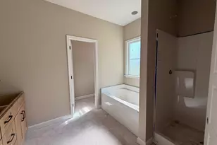 3704 Huntcliff Dr, La Grange, NC 28551 - Photo 8