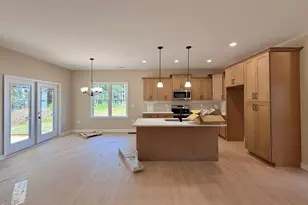 3704 Huntcliff Dr, La Grange, NC 28551 - Photo 6