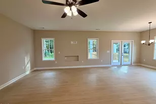 3704 Huntcliff Dr, La Grange, NC 28551 - Photo 4