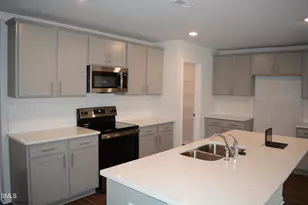 844 Bellewood Gardens Dr, Angier, NC 27501 - Photo 4