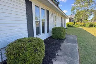 120 Mars Dr, Dunn, NC 28334 - Photo 2