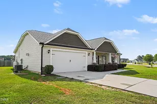 218 Planters Ridge Dr, Pikeville, NC 27863 - Photo 2