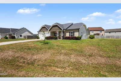 218 Planters Ridge Drive, Pikeville, NC 27863 - Photo 2