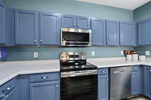 929 Holly Meadow Dr, Holly Springs, NC 27540 - Photo 10