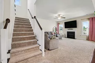 17 Barton Bay Ln, Clayton, NC 27520 - Photo 4