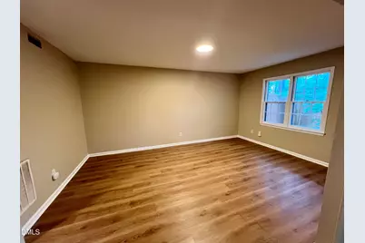 923 Hampshire Court, Cary, NC 27511 - Photo 6