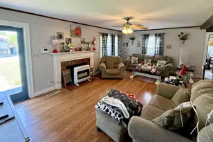 207 W Church St, Walstonburg, NC 27888 - Photo 2