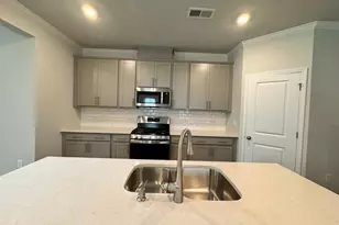 5712 Woodlawn Dr, Durham, NC 27703 - Photo 12