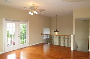 300 Christine Ct, Chapel Hill, NC 27516 - Photo 4