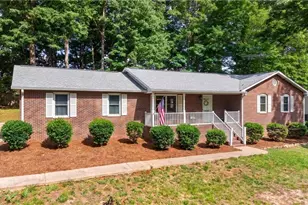 1437 Plantation Cir, Asheboro, NC 27205 - Photo 4
