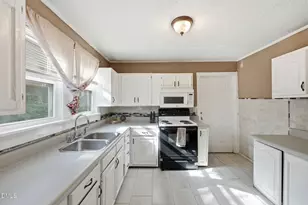 1410 Sharpe Rd, Burlington, NC 27217 - Photo 20