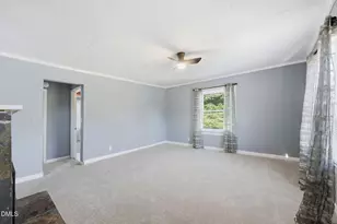 1410 Sharpe Rd, Burlington, NC 27217 - Photo 16