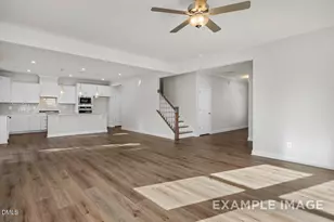 323 Queensferrry Ln, Aberdeen, NC 28387 - Photo 4