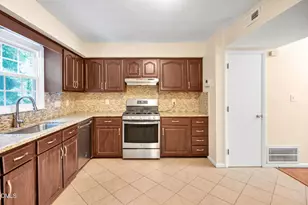 11 Austin Ct, Durham, NC 27707 - Photo 12