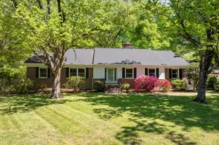 68 Oakwood Dr, Chapel Hill, NC 27517 - Photo 2