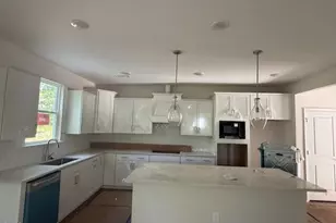 347 Queens Ferry Ln, Aberdeen, NC 28387 - Photo 10