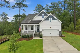 347 Queens Ferry Ln, Aberdeen, NC 28315 - Photo 1