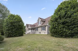 209 N Pointe Dr, Louisburg, NC 27549 - Photo 8