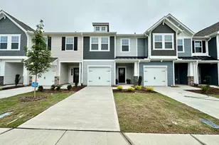 947 Kensley Grv Ln, Fuquay-Varina, NC 27526 - Photo 2