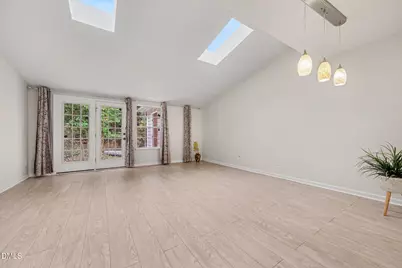 302 Standish Drive, Chapel Hill, NC 27517 - Photo 4